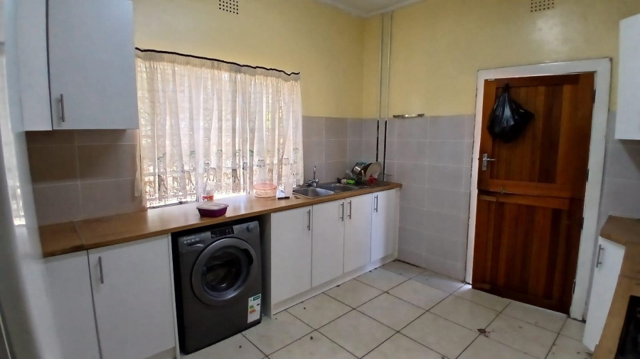5 Bedroom Property for Sale in Park West Free State